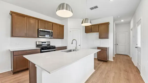 334 George Neggan LN, Bastrop, TX 78602