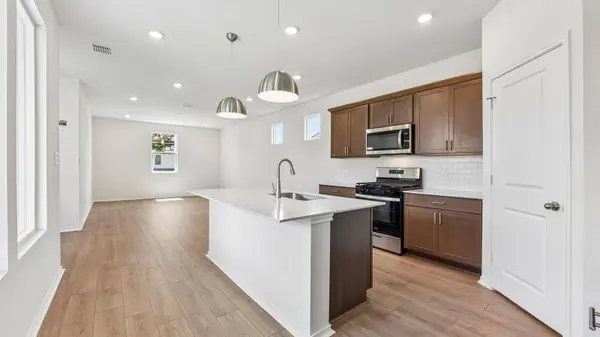 334 George Neggan LN, Bastrop, TX 78602