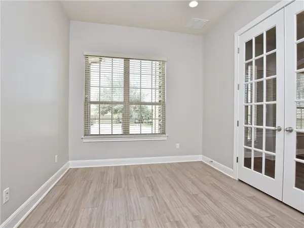 2208 Legend Hill DR, Leander, TX 78641