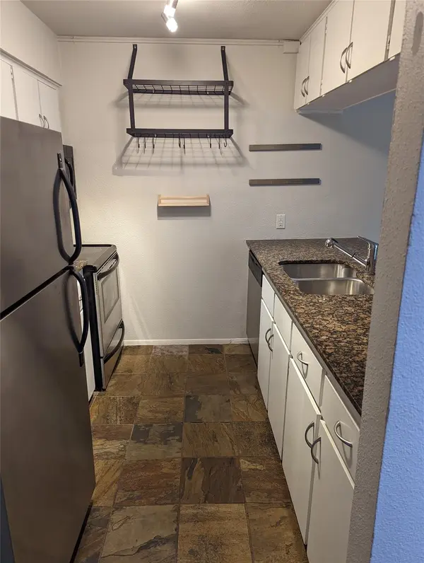 1818 S Lakeshore BLVD #36, Austin, TX 78741