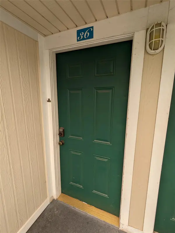 1818 S Lakeshore BLVD #36, Austin, TX 78741