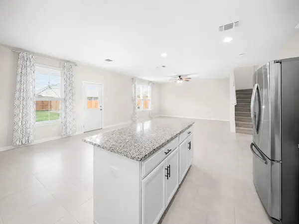 263 Beechnut DR, Buda, TX 78610