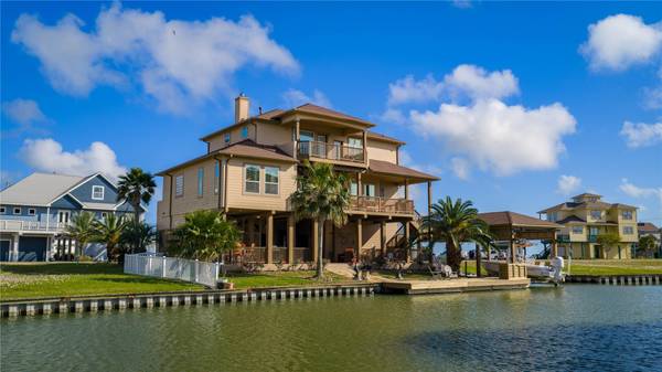 8 Loggerhead, Hitchcock, TX 77563