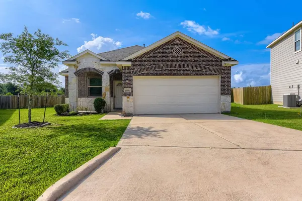 13990 Katlin RD, Cut And Shoot, TX 77306