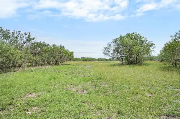 1190 Dickerson RD, Lockhart, TX 78644