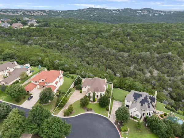 121 Burgess LN, Austin, TX 78738