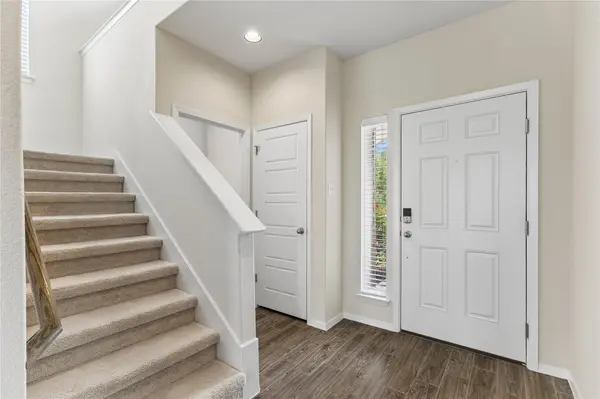318 Schuylerville DR, Elgin, TX 78621