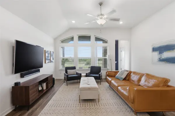 544 Cherrystone LOOP, Buda, TX 78610