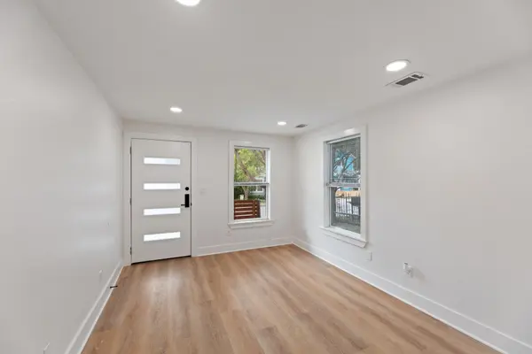2208 Santa Rita ST, Austin, TX 78702