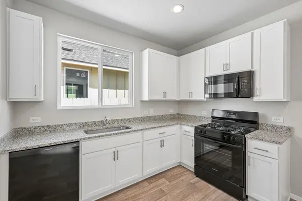 161 Daylily DR, Elgin, TX 78621