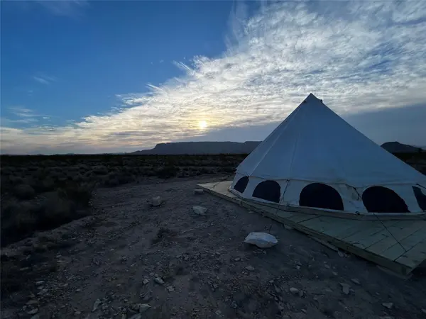000 E Spanish RD, Terlingua, TX 79852
