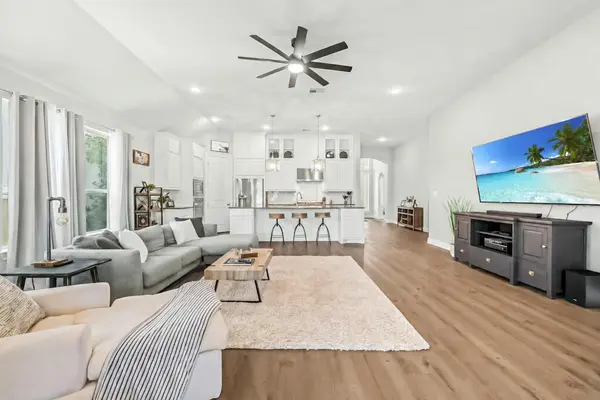 1820 Ficuzza WAY, Leander, TX 78641
