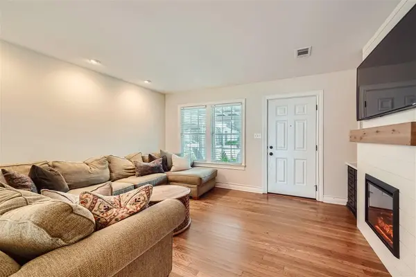 1215 Payne Ave, Austin, TX 78757