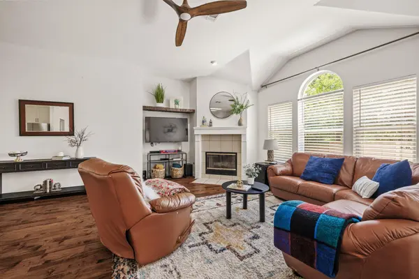 3011 Bent Tree LOOP, Round Rock, TX 78681