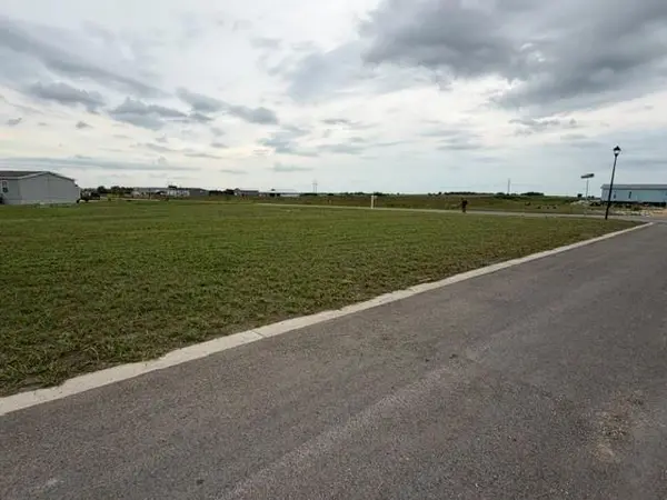1178 Saltgrass DR, Salado, TX 76571