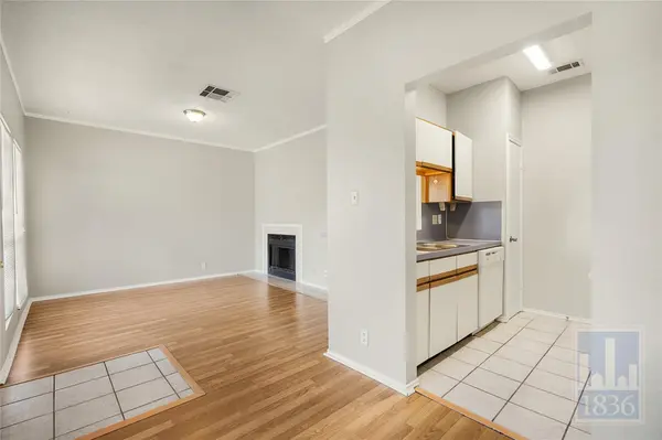 2804 Rio Grande ST #303, Austin, TX 78705