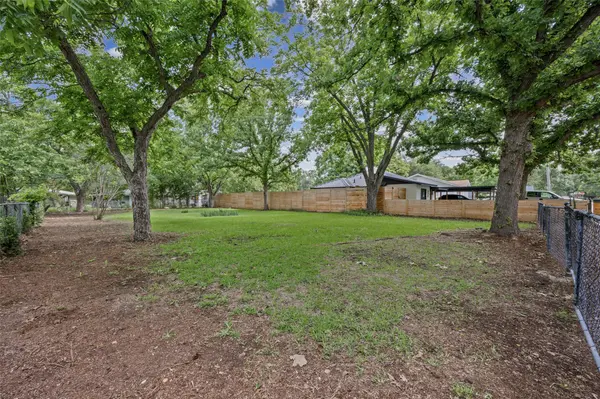 943 Field ST, San Marcos, TX 78666