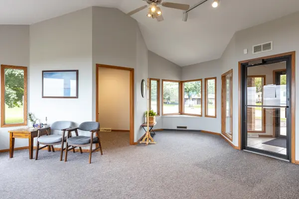 1650 S MAIN ST, Oshkosh, WI 54902-6987