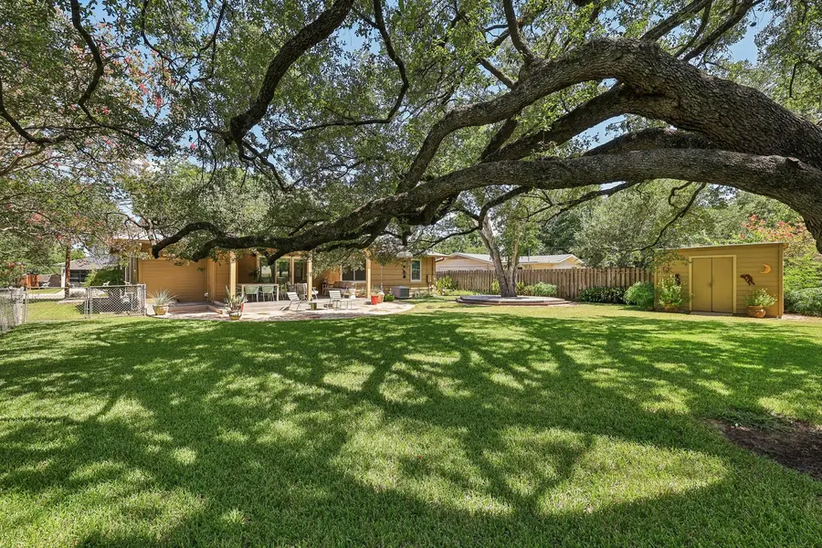 6308 Nasco DR, Austin, TX 78757