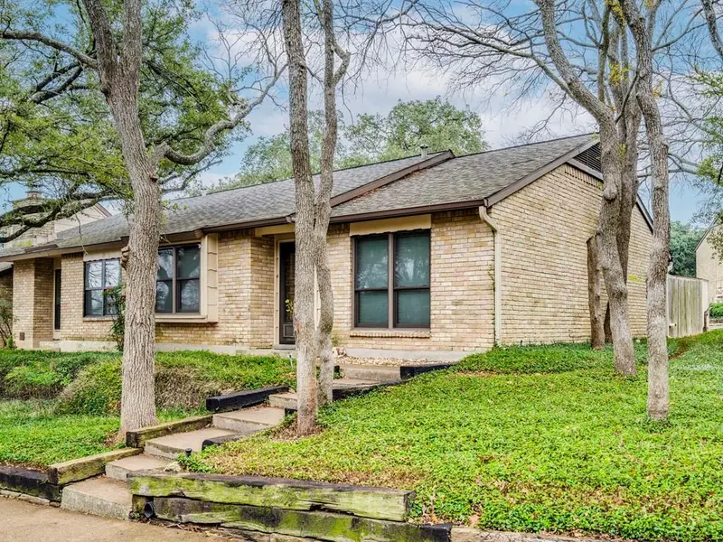 8305 Summer Side DR #165, Austin, TX 78759