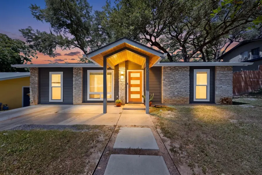 302 Rowland DR, Austin, TX 78745