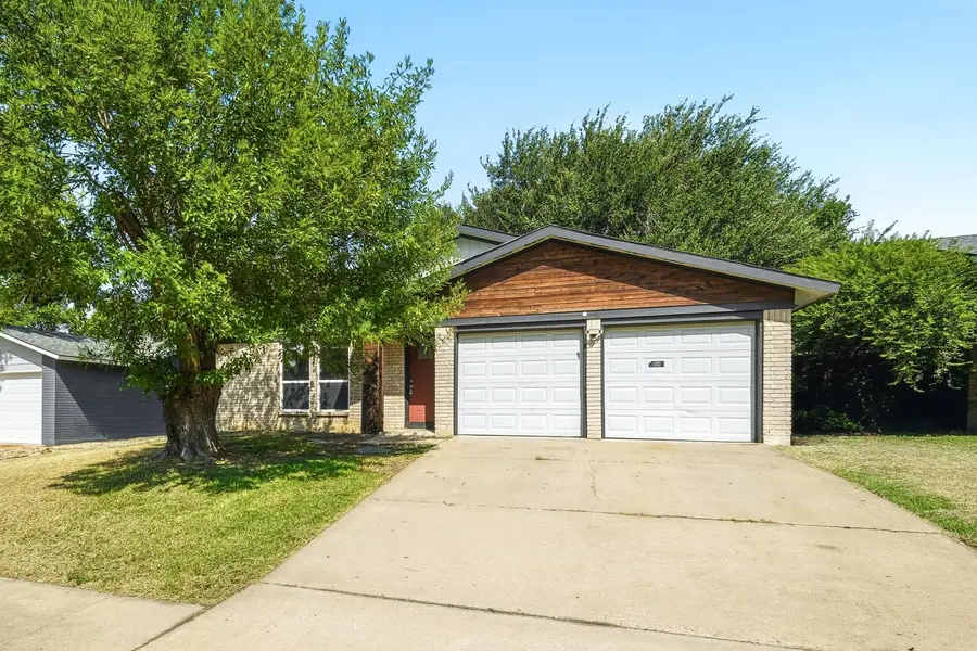 11104 Ptarmigan DR, Austin, TX 78758
