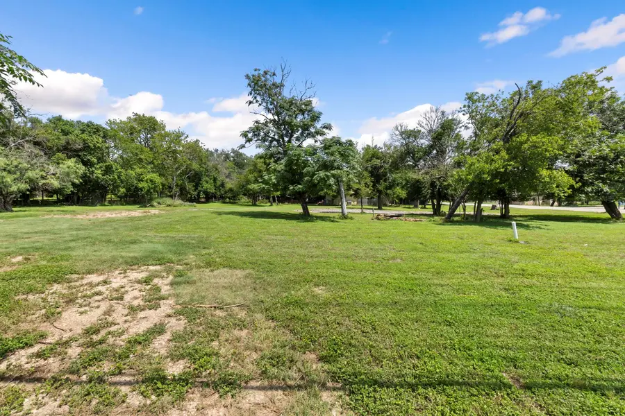 1408 N Bishop ST, San Marcos, TX 78666