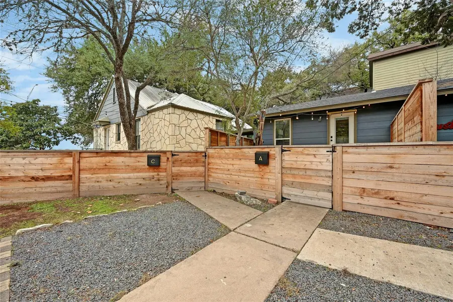 1103 Kenwood Ave #A, Austin, TX 78704
