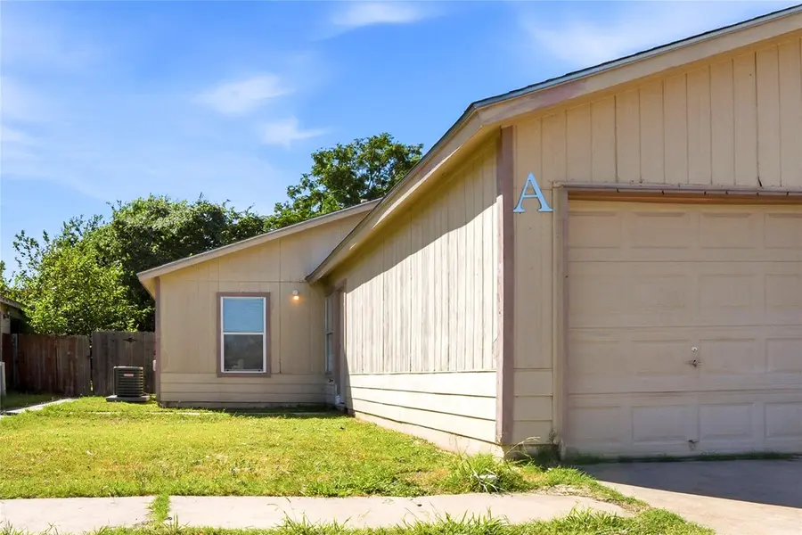 6906 Deep CIR #A, Austin, TX 78744