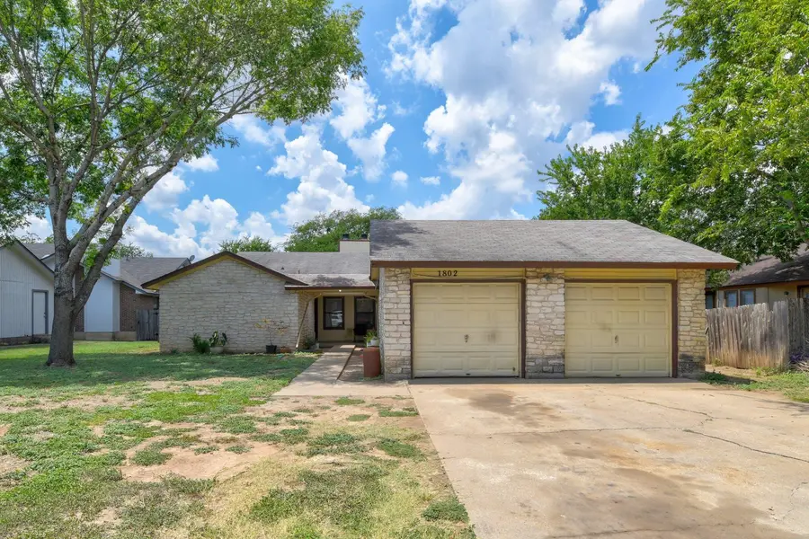 1802 Rawhide DR #B, Round Rock, TX 78681
