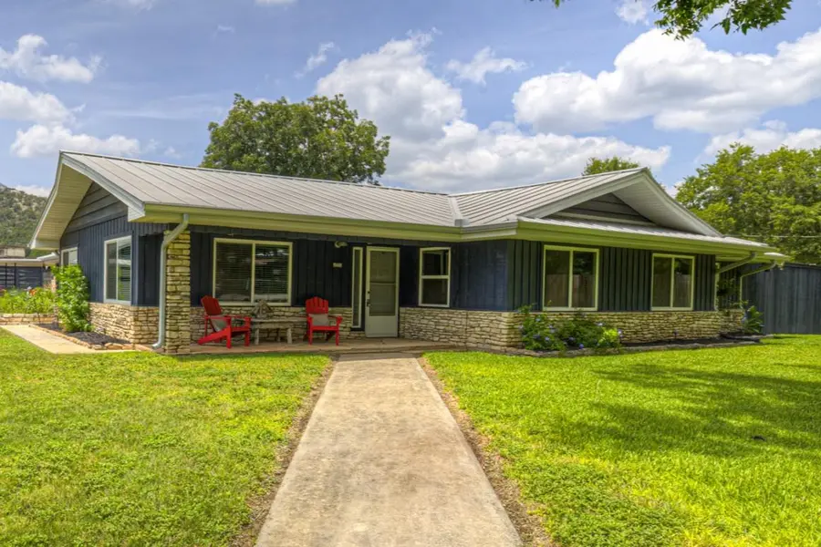635 Riverside Path, Canyon Lake, TX 78133