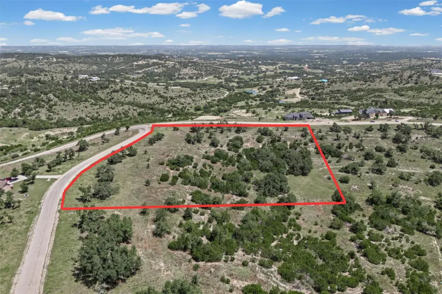 151 Falling Oak DR, Blanco, TX 78606