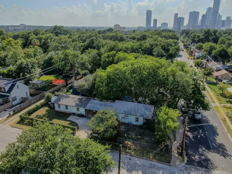 2015 Holly ST, Austin, TX 78702