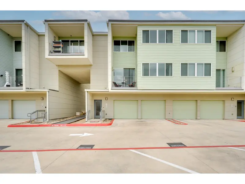 604 N Bluff DR #205, Austin, TX 78745