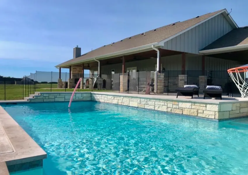 19289 Vilas RD, Holland, TX 76534