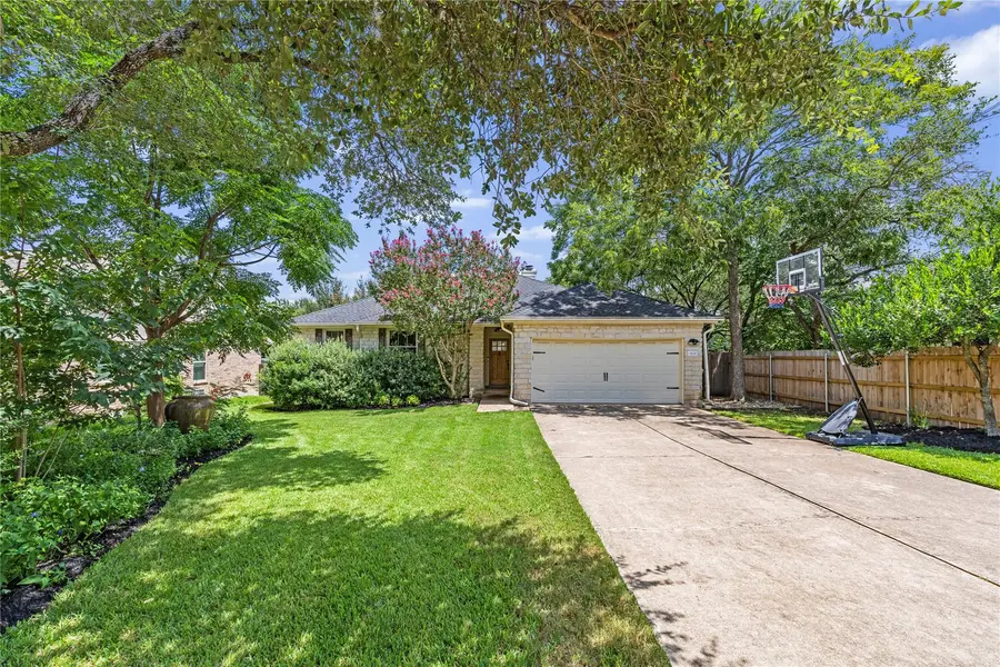 9131 Edwardson LN, Austin, TX 78749
