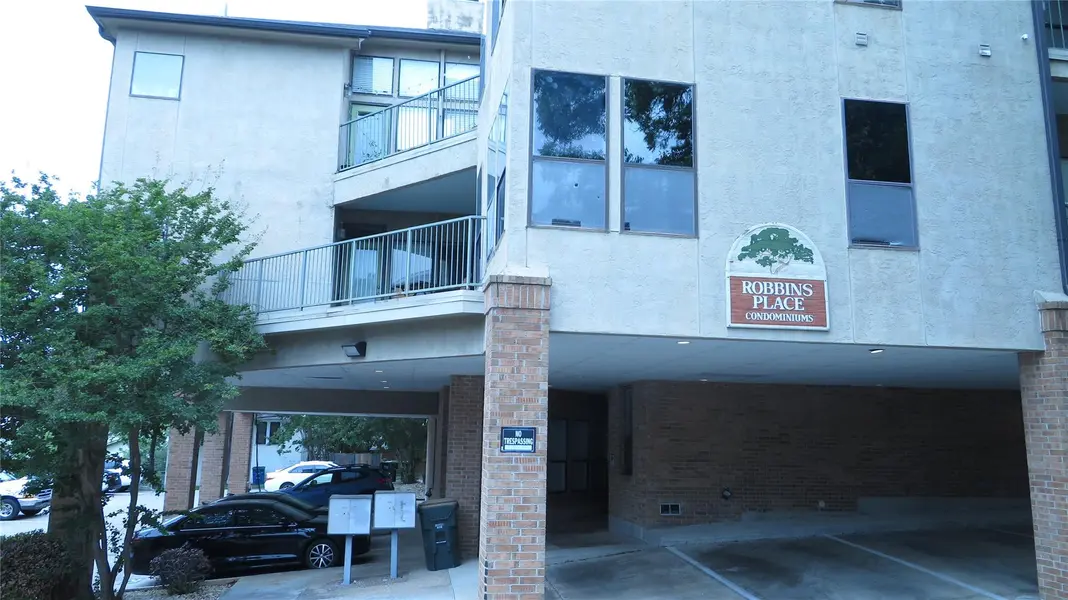 1910 Robbins Place PL #202, Austin, TX 78705