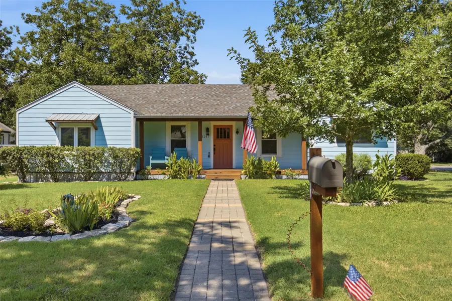 1217 Fairground ST, Taylor, TX 76574