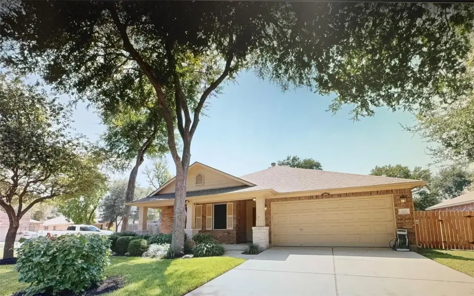 320 Creek Ridge LN, Round Rock, TX 78664