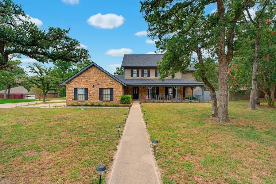 1901 Skyles RD, Rockdale, TX 76567