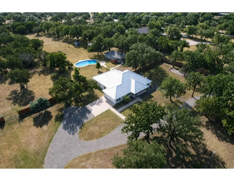 190 Young Ranch RD, Georgetown, TX 78633