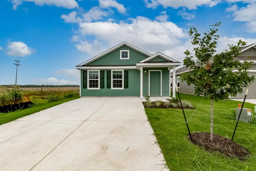 1105 Catfish LN, Bastrop, TX 78602