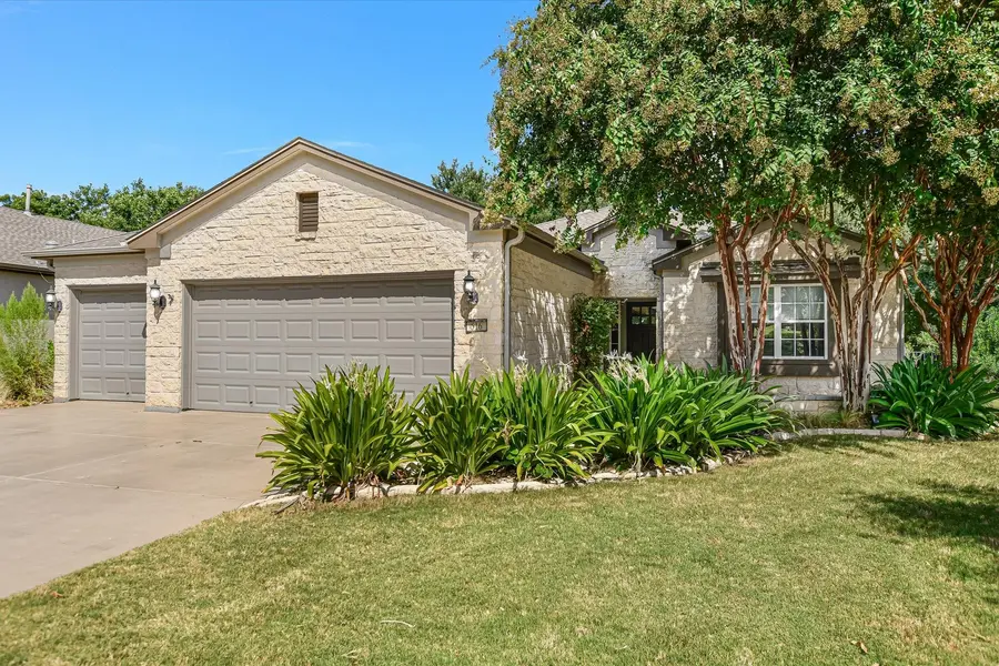 516 Independence Creek LN, Georgetown, TX 78633