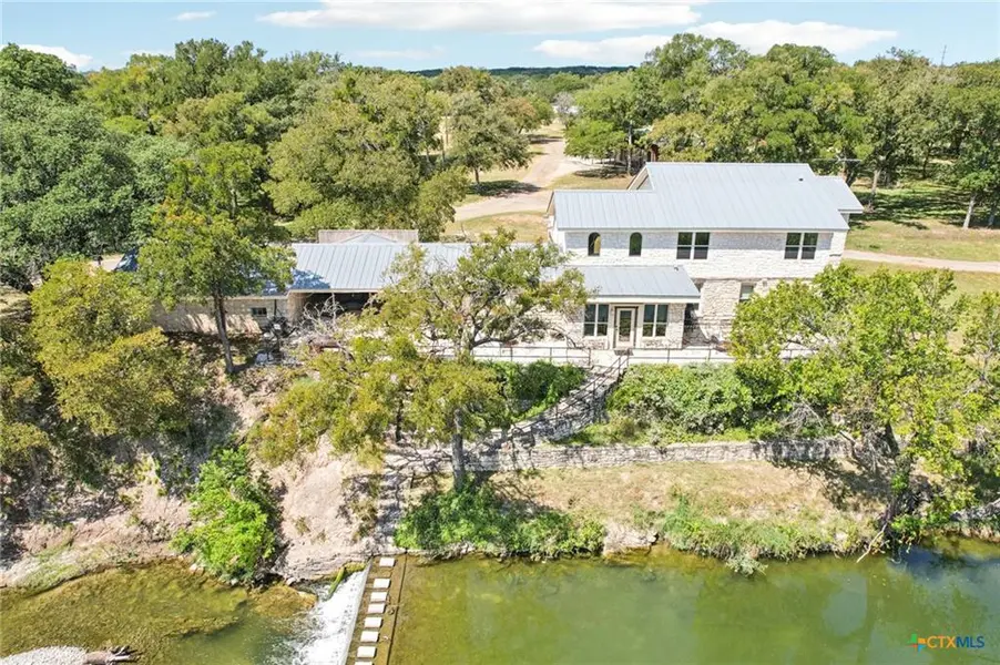 190 Private Road 3011, Lampasas, TX 76550