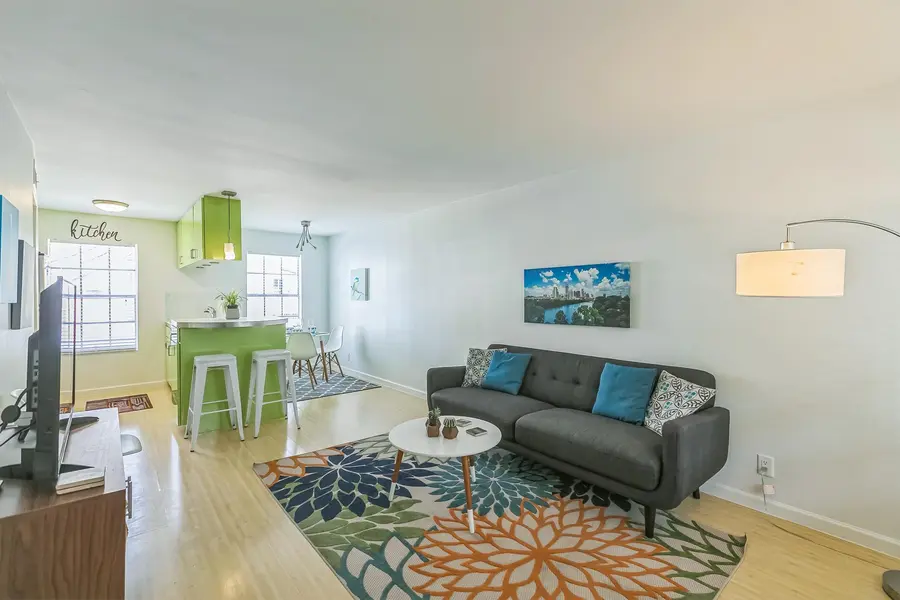 300 Crockett ST #210, Austin, TX 78704