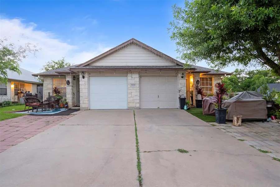 1000 CHRISTOPHER DR #B, Round Rock, TX 78681