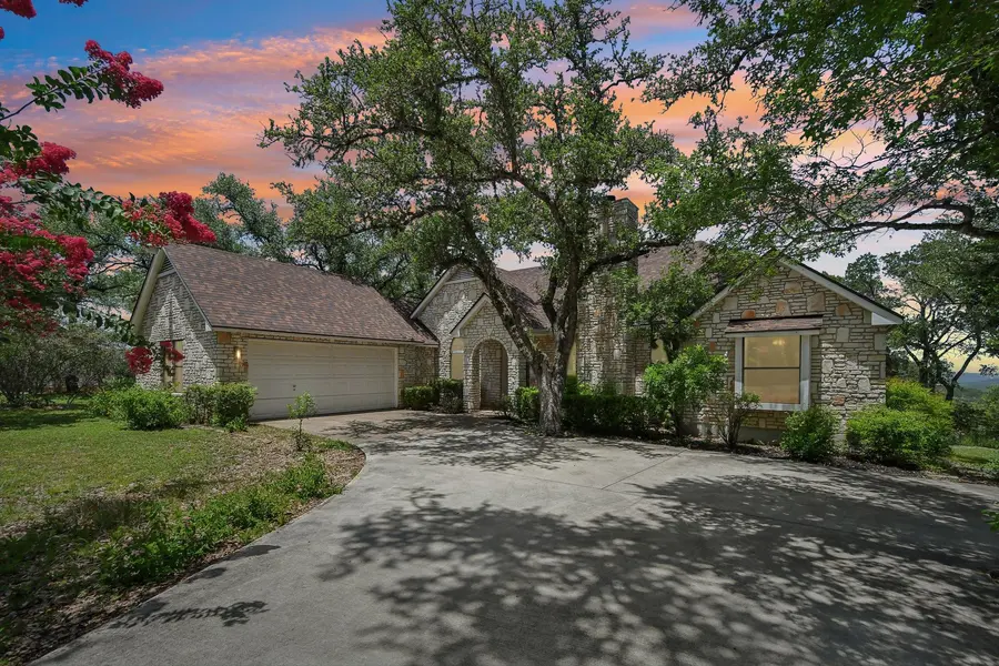 302 Mesa DR, Wimberley, TX 78676
