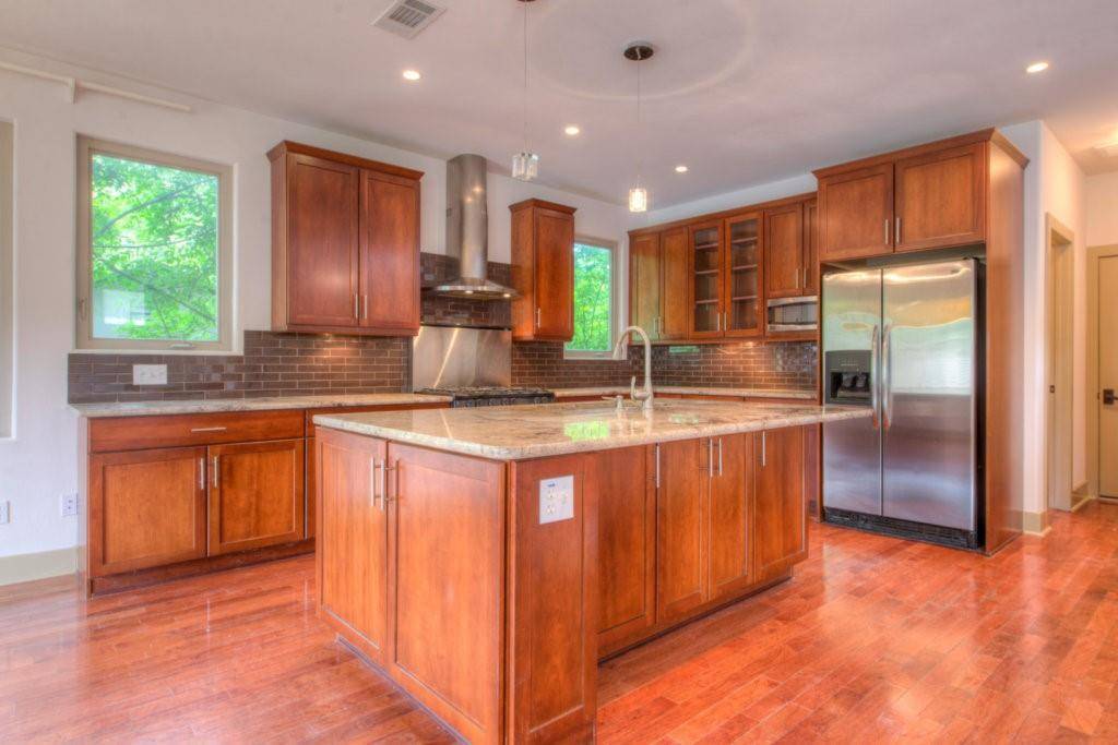 605 Peacock LN #C, Austin, TX 78704