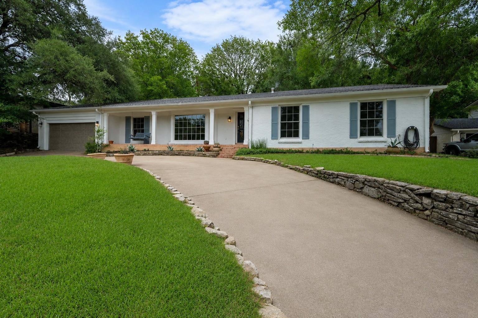 3405 Cascadera DR, Austin, TX 78731