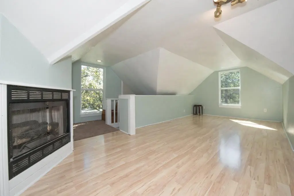 514 E 38th ST #C, Austin, TX 78705
